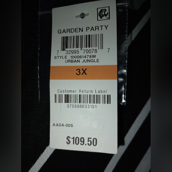 New Sleeveless Jumpsuit - Picture 4 of 5